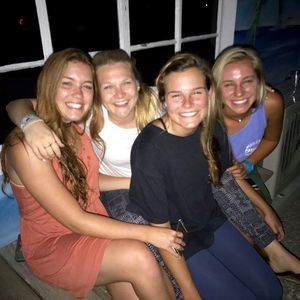 Meet your Posher, Carly